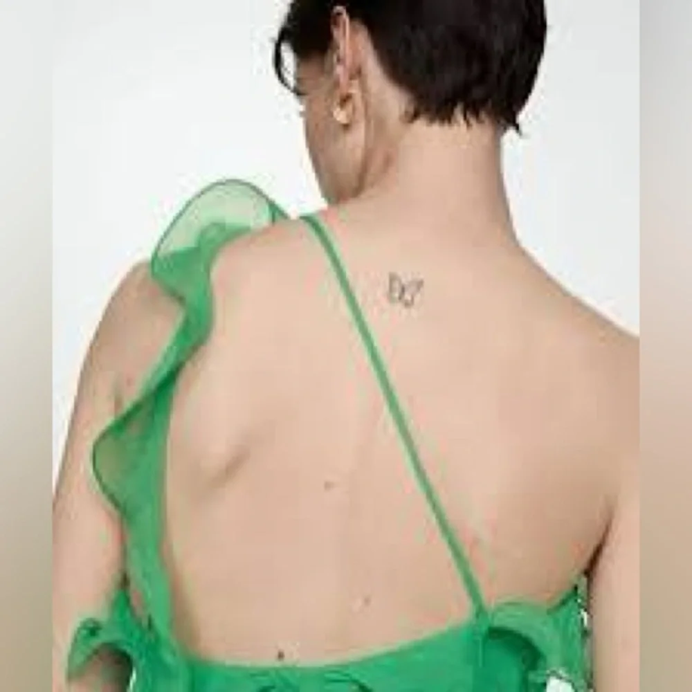 Mango Ruffled Green One-Shoulder Gown - Picture 8 of 9